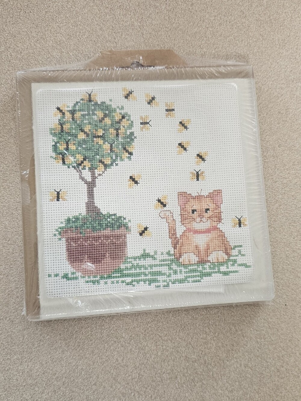 Cat Kitten Cross Stitch Kit Acrylic Coaster Frame Clear Plastic Needlepoint DIY